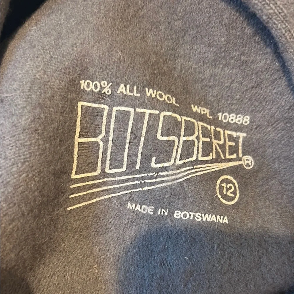 Botsbere wool Charcoal Gray  Beret Hat made in botswana